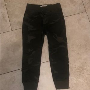 Boys camouflage jogger  Abercombie kids